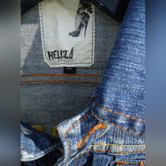 Women's Hellz Bellz M.I.A. Denim Jacket Size Small - Picture 11 of 11